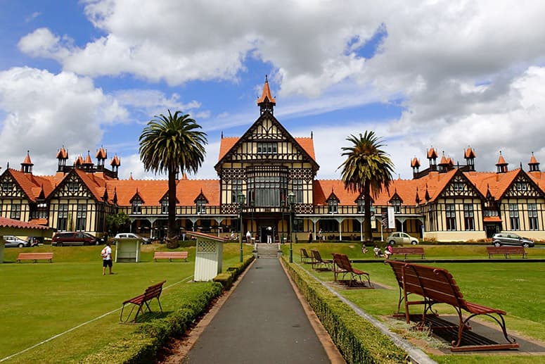 Rotorua Highlights Day Tour